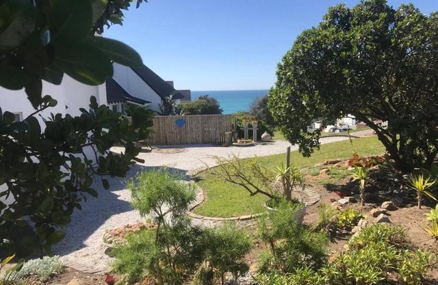 Perrywinkle - Top floor sea view appartment