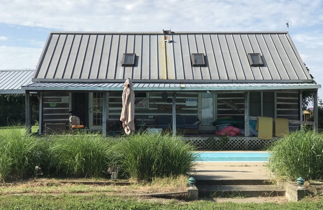 Pet & Family Friendly Log Cabin On Family Farm