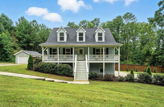 Pet Friendly: 3/2 in Sugar Hill on 1 Acre