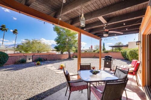 Pet-Friendly 55 and Green Valley Home with Golf Gear!