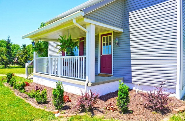 Pet Friendly and Close to Local Favorites