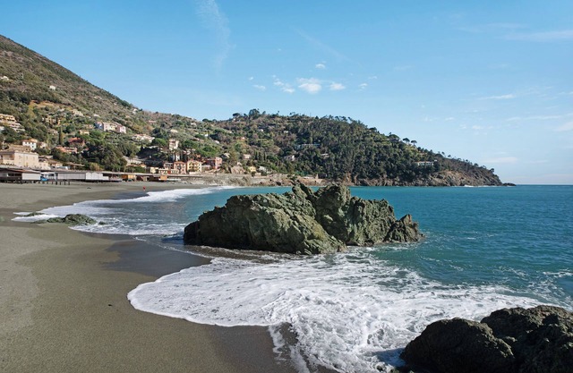 Pet-friendly Holiday Home 'San Giorgio' with Sea View & Terrace