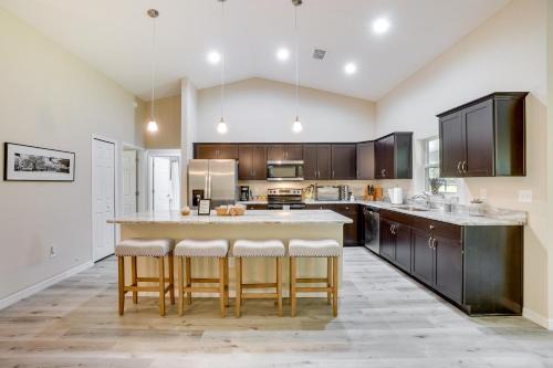 Pet-Friendly Home with Fenced Yard in Dunnellon