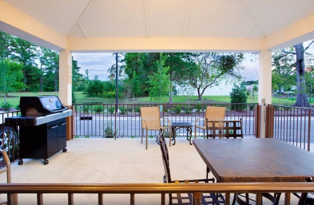 Pet-Friendly Retreat near New Bern's Attractionsn