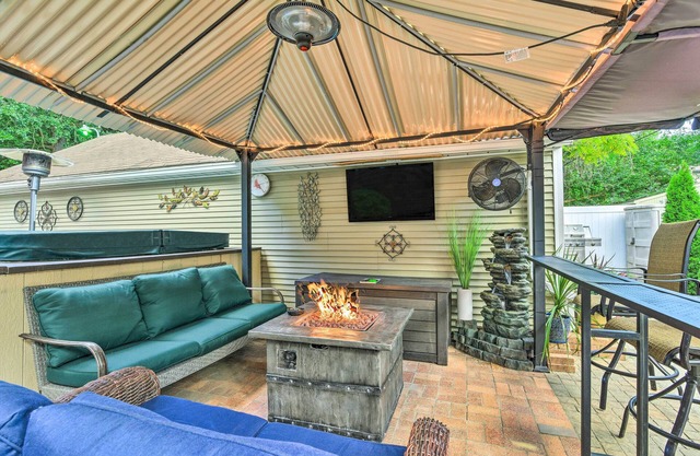 Pet-Friendly Taylor Home w/Backyard Oasis!