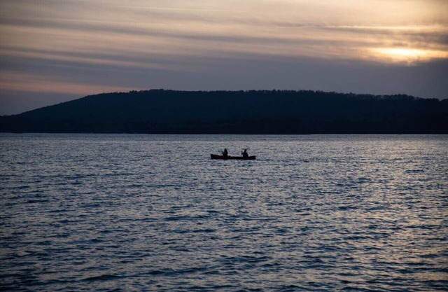 Pet-Friendly Twin Cabins w/Views & Lake Access