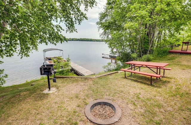 Pet-Friendly Wisconsin Cabin on Lake w/Fire Pit!