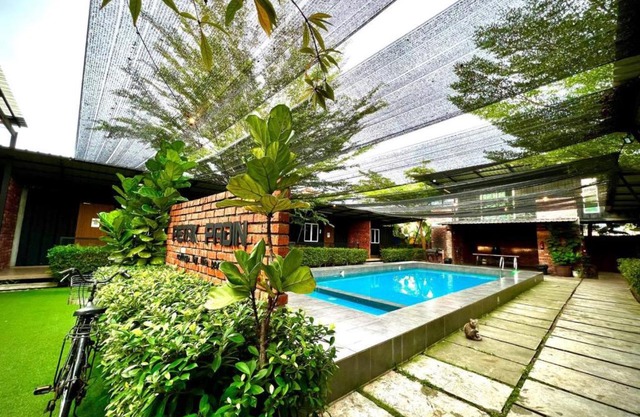 Petak Padin Cottage by The Pool