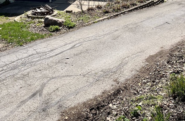 Pewaukee Lake Access Home with Private Pier/Kayaks