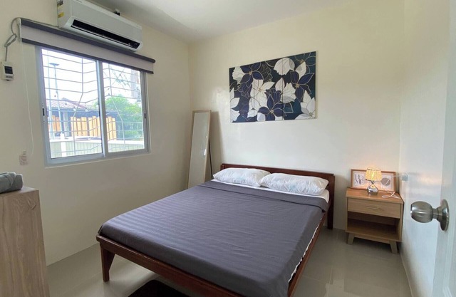 Peaceful 2BR Home in GenSan - AC, WiFi, Netflix, Patio & Free Parking