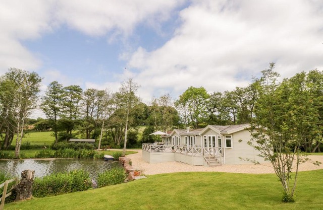 Phocle Lodge