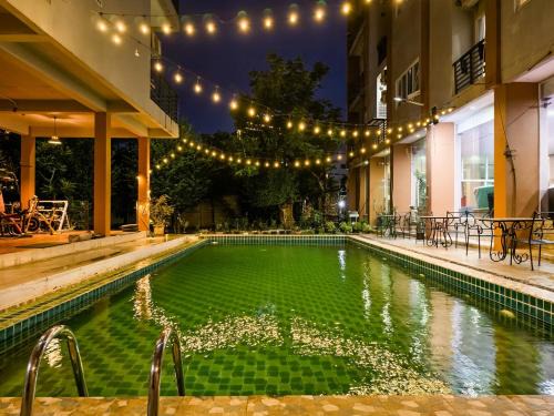 Phonethip Residence, 350 mt from Sokpaluang Foodie Spots