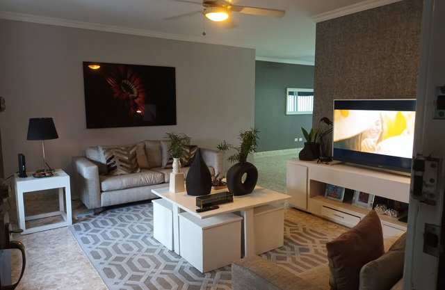 Piantini the best area, 3 bedrooms, 5 beds, fast Wifi, A/C, cable