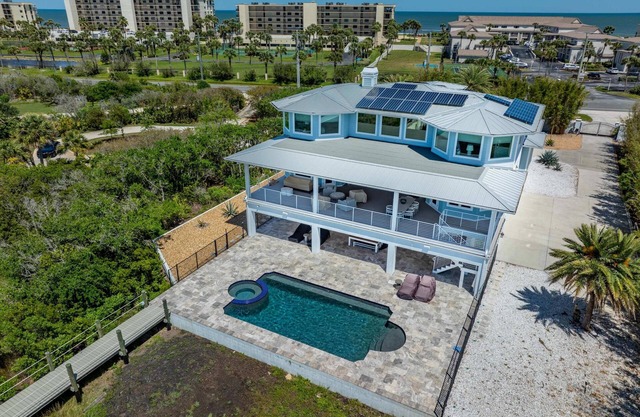 Pickleball, Mini Golf, Waterfront with Dock, Pool