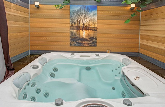 Picturesque Holiday Home in Oldenzaal with Jacuzzi