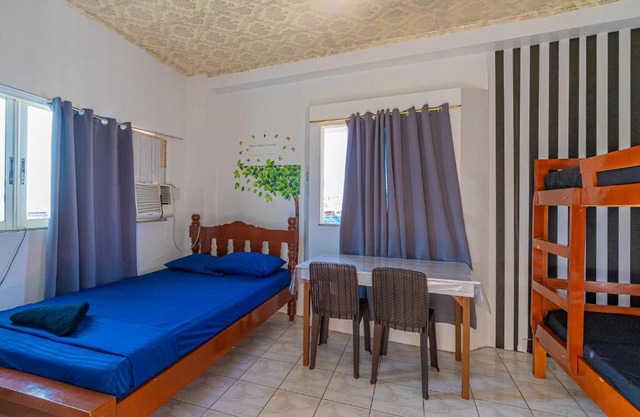 Pier La Casa Homestay Building
