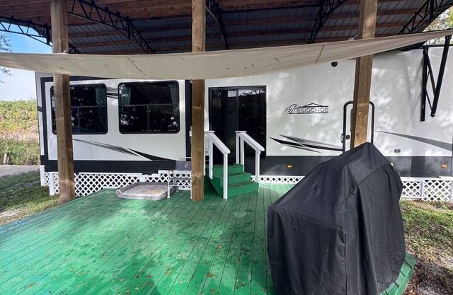 Pierson Campsite on a farm with farm animals!