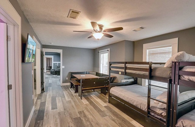 Pigeon Forge - Hatters Hide A Way - 3 Bedroom - Sleeps 12