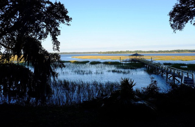 Pinckney Home Place - Your Waterfront Home Away from Home