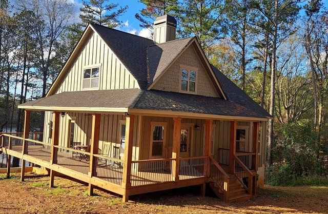 Pine Wood Lodge 5bedroom/3bath Sleeps 16+