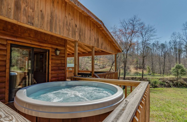 Piney Knob Cabin 15 Min To Lake Lure - 30 Min To Tiec - Hot Tub - Stocked Pond