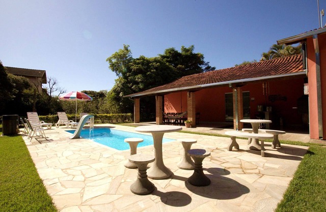 Piscina e muito lazer em linda Chácara, Franca/SP