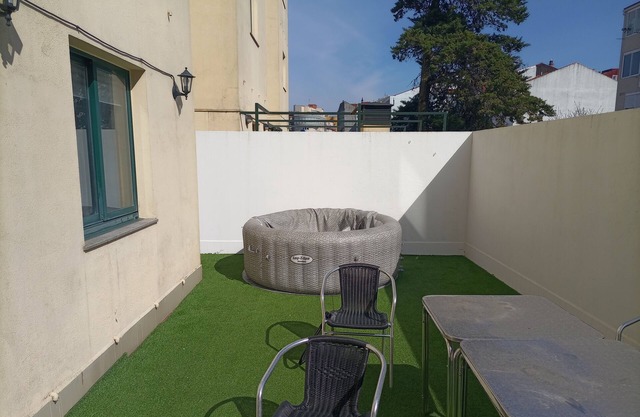 Piso con Terraza ,garaje y a 2 min de la Playa