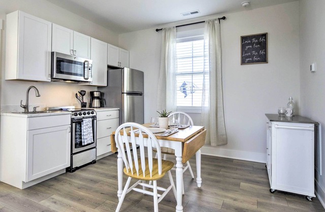 Pittsboro Studio ~ 20 Mi to Chapel Hill!