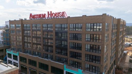 Placemakr Huntsville - MidCity District