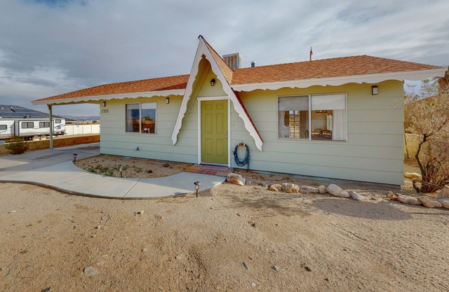 Playful home with an enclosed yard, grill, & washer/dryer - close to parks