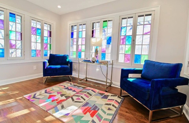 Plaza Loose Park UMKC Whole Foods — FREE KC Streetcar!