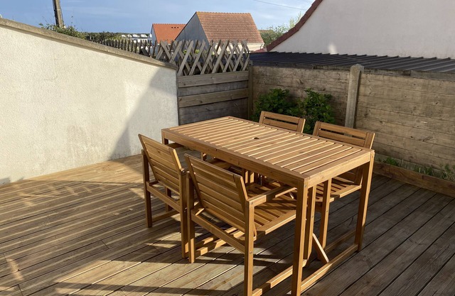 Pleasant farmhouse 300 metres from the beach