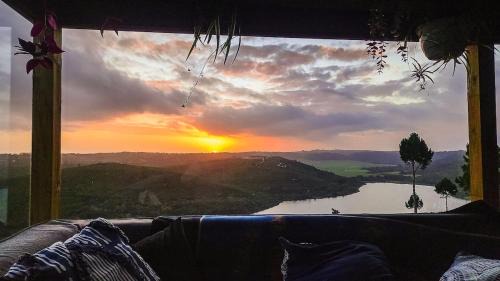 Plett Edge Mountain Cabin Off-Grid