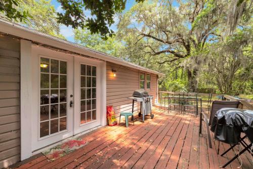 Ponderosa Off The Beaten Path farmhouse