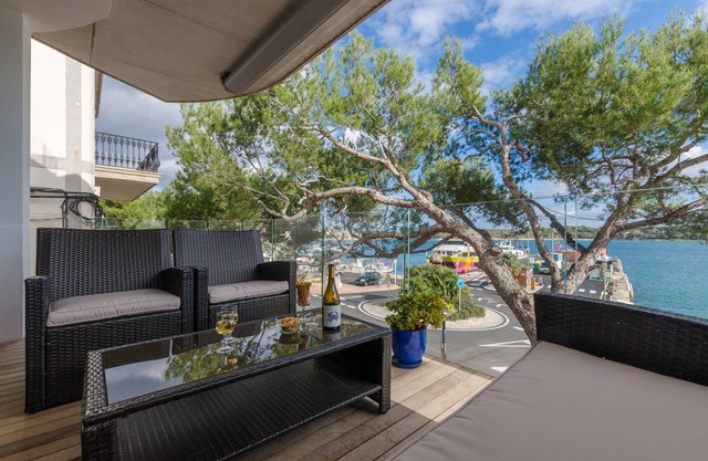 PONENT - Modern apartment with sea views in Portocolom Free WiFi
