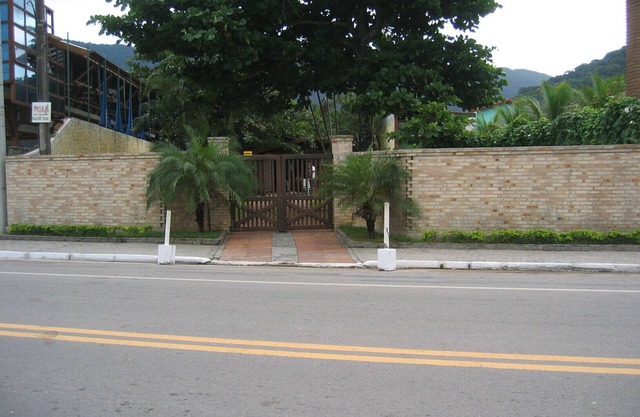 pool/5 bedrooms/4 wc/barbecue/mini tennis court/wifi