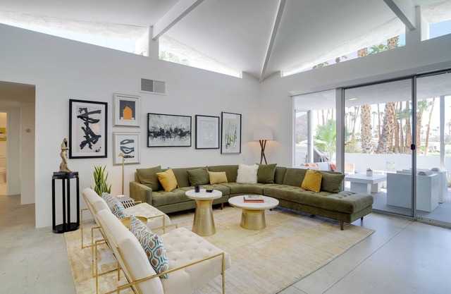 Pool Access: Mtn-View Palm Springs Condo!