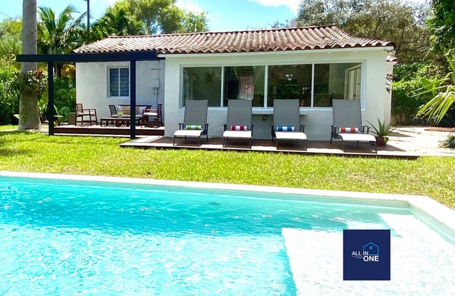 *Pool* | Close to SoBe | Wynwood | Design District