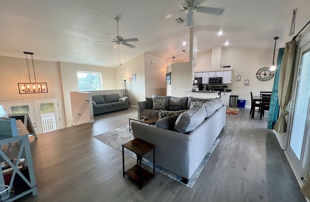 Pool home located on canal.