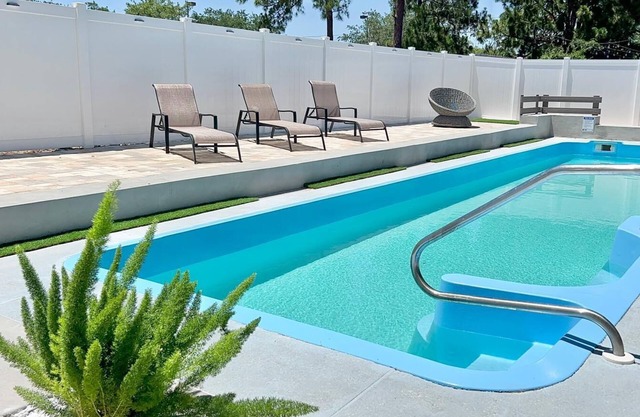 Pool House 3B/2B 5 min Anclote Beach