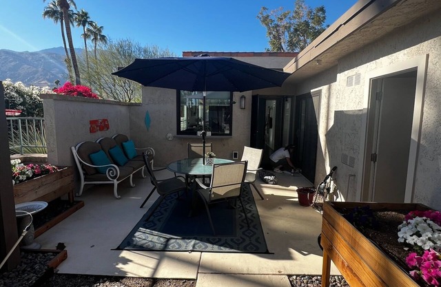 Pools, Palms and Pickleball Paradise