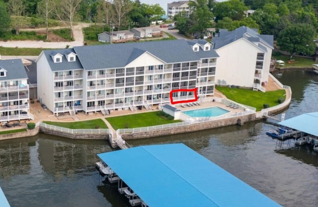 Poolside Lake of the Ozarks Condo