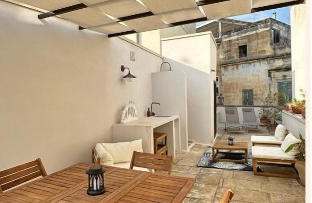Poolside Paradise in Puglia - The Sweet of Lecce