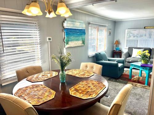 Port Royal Blue Island Getaway