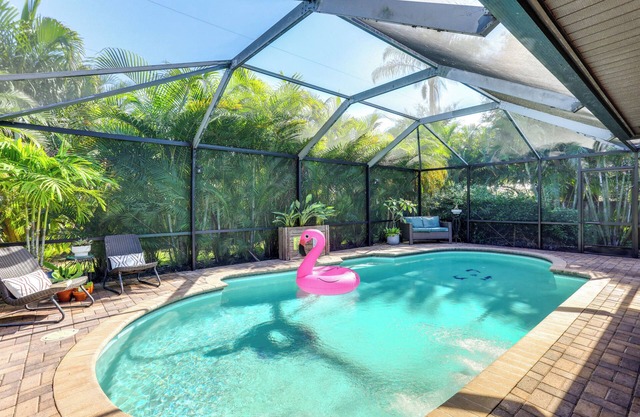 Port St Lucie Retreat: Lanai w/Private Pool!