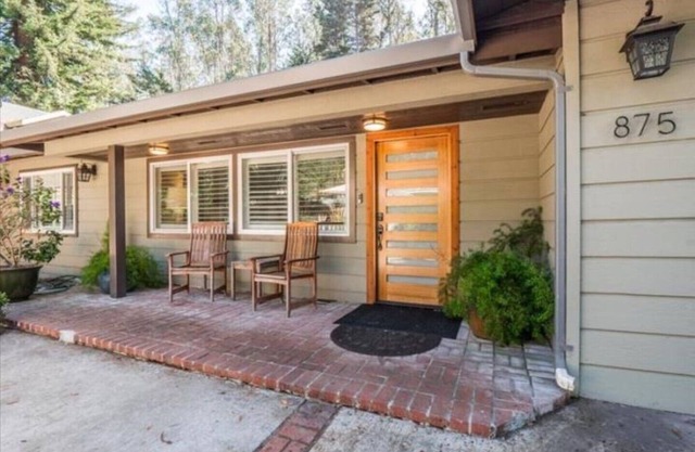 Pot Belly Beach House