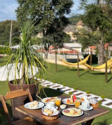 Pousada Flores do Campo