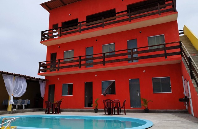 Pousada Praia dos Garcez, 150 meters from the sea.