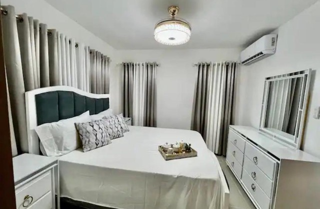 Precioso apartamento de 3 dormitorios y 2 baños con piscina.