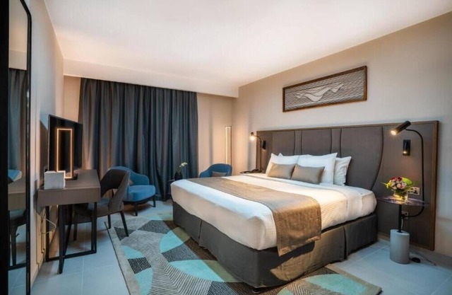 Presidential Suite Near Nakheel Osais